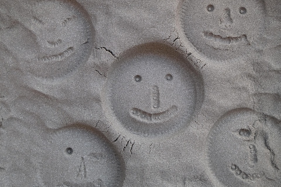 sanitizing kinetic sand