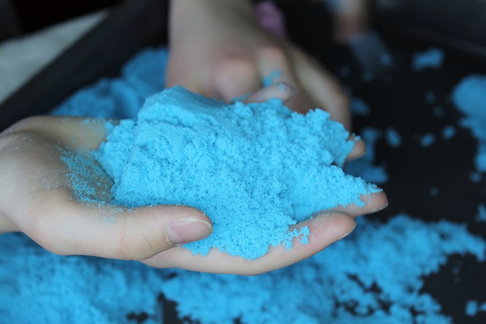 silicone oil kinetic sand